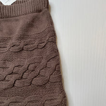 Load image into Gallery viewer, Girls Target, knitted skirt, elasticated, L: 25.5cm, NEW, size 4,  