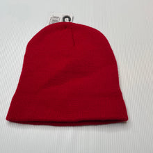 Load image into Gallery viewer, unisex Soft &amp; Cosy, red knitted hat / beanie, NEW, size 2-4,  