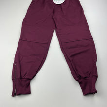Load image into Gallery viewer, Boys B2B, maroon track pants, elasticated, Inside leg: 48.5cm *long length*, NEW, size 3-5,  
