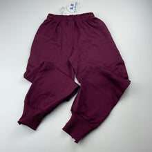 Load image into Gallery viewer, Boys B2B, maroon track pants, elasticated, Inside leg: 48.5cm *long length*, NEW, size 3-5,  
