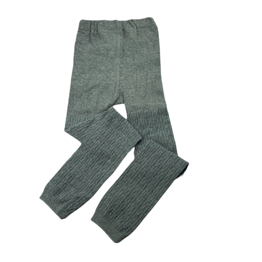 Girls grey, stretchy textured leggings, EUC, size 6,  