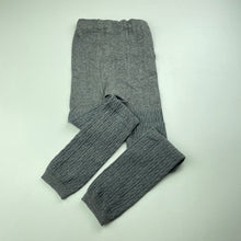 Load image into Gallery viewer, Girls grey, stretchy textured leggings, EUC, size 6,  