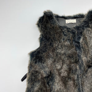 Girls byFLO, lined faux fur vest, belt loops, EUC, size 5,  