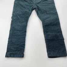 Load image into Gallery viewer, Boys H&amp;M, dark green stretch corduroy pants, adjustable, Inside leg: 37cm, EUC, size 4,  