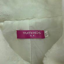 Load image into Gallery viewer, Girls YUMI Kids, lined faux fur cape, light mark front hem, FUC, size 6-7,  