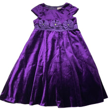 Load image into Gallery viewer, Girls LJ Fashions, lined purple velvet party dress, EUC, size 6, L: 66cm