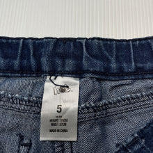 Load image into Gallery viewer, Girls H&amp;T, blue stretch denim shorts, adjustable, GUC, size 5,  
