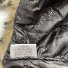 Load image into Gallery viewer, Girls lined, faux fur animal print hat, GUC, size 4-6,  