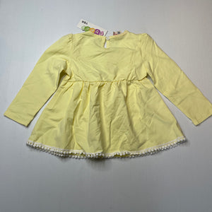 Girls YIBEIER, lemon long sleeve top, no size, armpit to armpit: 26cm, shoulder to cuff: 33cm, NEW, size 2-3,  