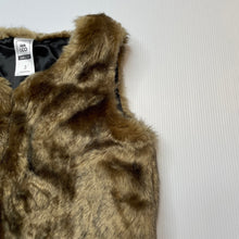 Load image into Gallery viewer, Girls Kids &amp; Co, lined faux fur vest, two hook fasten, EUC, size 3,  