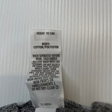 Load image into Gallery viewer, unisex Bonds, soft feel hooded long sleeve top, EUC, size 2,  