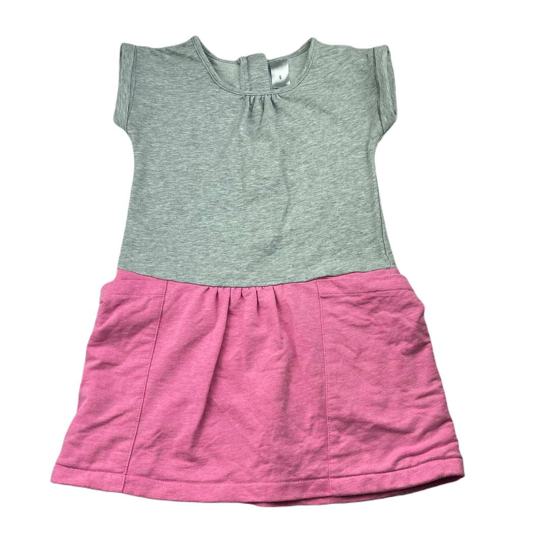 Girls Target, grey & pink casual dress, GUC, size 5, L: 55cm