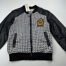 Load image into Gallery viewer, Boys BABAZAI, lightweight jacket / sweater, armpit to armpit: 35cm, shoulder cuff: 42.5cm, NEW, size 6,  