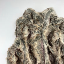 Load image into Gallery viewer, Girls Target, lined soft feel faux fur vest / jacket, EUC, size 7,  