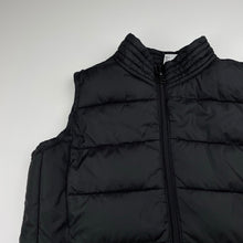 Load image into Gallery viewer, Boys Urban Supply, black puffer vest / sleeveless jacket, EUC, size 9,  