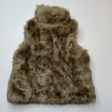 Load image into Gallery viewer, Girls Target, lined faux fur vest/jacket, 4 hook fasten, EUC, size 2,  