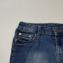 Load image into Gallery viewer, Girls Target, blue stretch denim shorts, adjustable, GUC, size 7,  