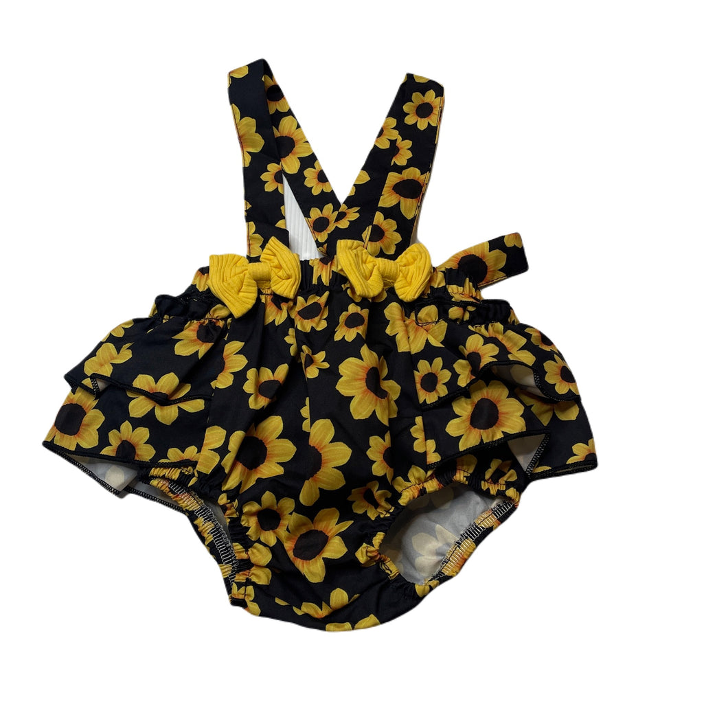 Girls Foshan, lightweight floral romper, EUC, size 00,  