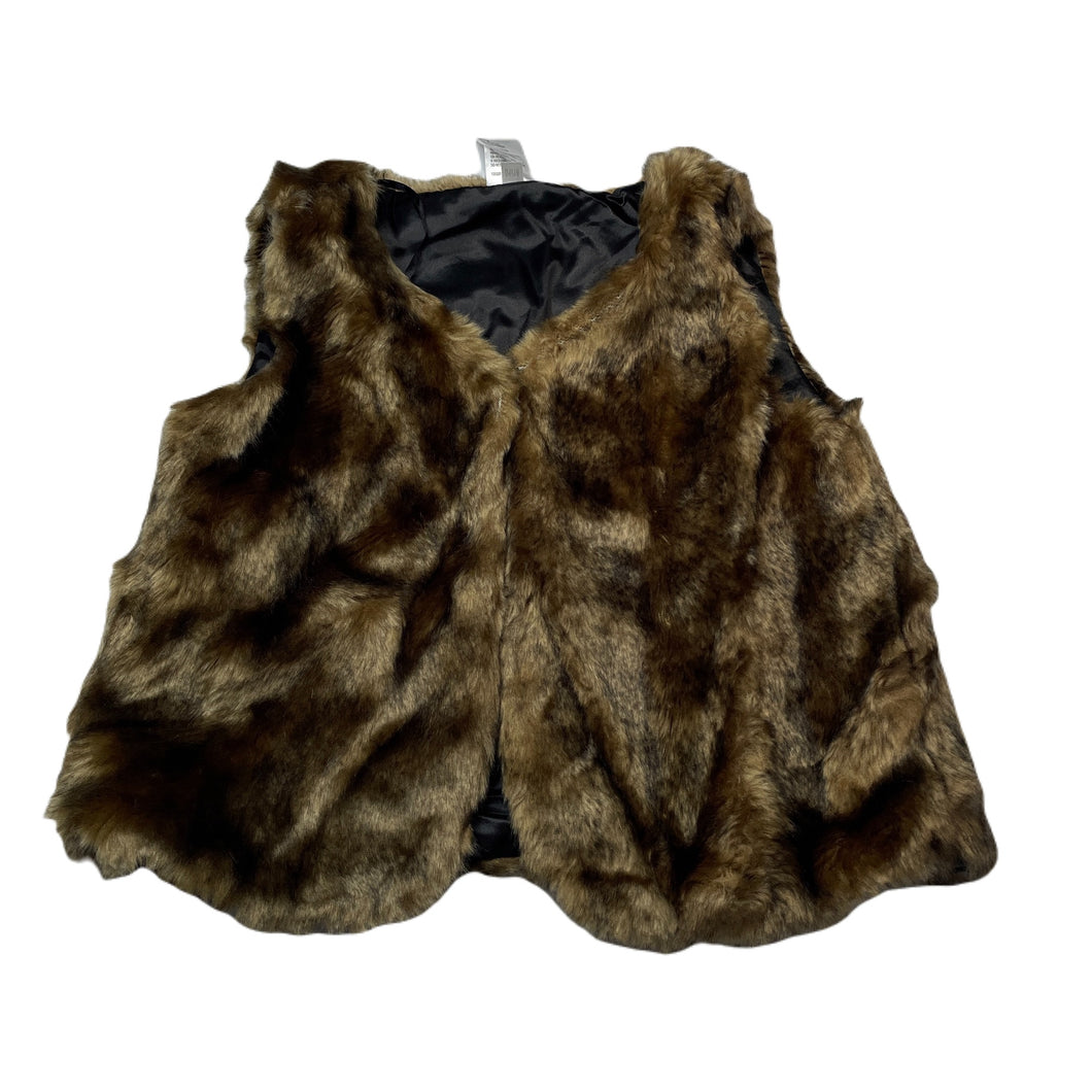 Girls Kids & Co, lined faux fur vest, 2 hook fasten, EUC, size 4,  