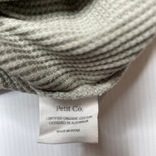 Load image into Gallery viewer, unisex Petit Co, waffle organic cotton top, GUC, size 00,  