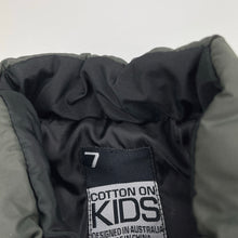 Load image into Gallery viewer, Boys Cotton On, puffer vest / sleeveless jacket, GUC, size 7,  