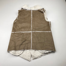 Load image into Gallery viewer, Girls Piping Hot, faux fur lined faux suede vest, EUC, size 7,  