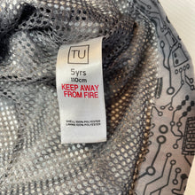 Load image into Gallery viewer, Boys Tu, lightweight spray jacket, EUC, size 5,  