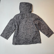 Load image into Gallery viewer, Boys Tu, lightweight spray jacket, EUC, size 5,  