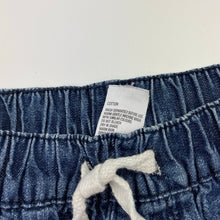Load image into Gallery viewer, Boys H&amp;T, blue denim pants, elasticated, Inside leg: 40cm, GUC, size 5,  