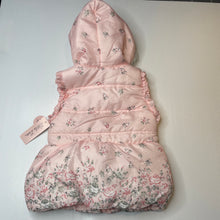 Load image into Gallery viewer, Girls Little Lass, hooded floral puffer vest / jacket, NEW, size 5,  