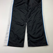 Load image into Gallery viewer, Boys H&amp;T, lightweight track pants, elasticated, Inside leg: 48cm, NEW, size 6,  