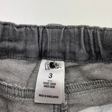 Load image into Gallery viewer, Boys H&amp;T, grey stretch denim jeans, adjustable, Inside leg: 36.m, GUC, size 3,  