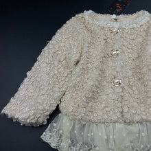 Load image into Gallery viewer, Girls Qi Bei Er, fleece lined boucle jacket, armpit to armpit: 29cm, shoulder to cuff: 31cm, NEW, size 2,  