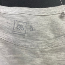 Load image into Gallery viewer, Girls Kids &amp; Co, grey marle bodysuit, unicorn, NEW, size 5,  