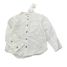 Load image into Gallery viewer, Boys H&amp;M, linen/cotton collarless long sleeve shirt, NEW, size 2,  