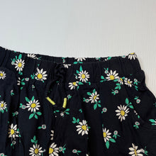 Load image into Gallery viewer, Girls Target, floral cotton shorts, elasticated, EUC, size 4-5,  