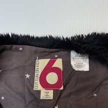 Load image into Gallery viewer, Girls Cotton On, faux fur vest, single hook fastening, GUC, size 6,  