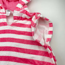 Load image into Gallery viewer, Girls Baby Berry, cotton hooded poncho towel, FUC, size 00-0,  