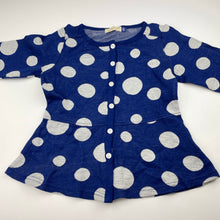 Load image into Gallery viewer, Girls Lily &amp; Dan, 100% merino wool knit cardigan, EUC, size 6,  