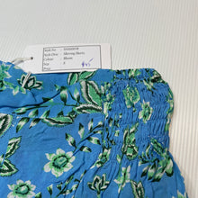Load image into Gallery viewer, Girls Mii Love Mu, lightweight floral shorts, elasticated, NEW, size 8,  