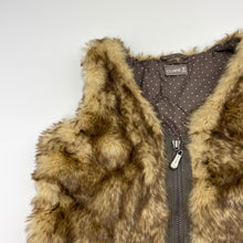 Load image into Gallery viewer, Girls CLAIRE, cotton lined zip up faux fur vest, GUC, size 4,  