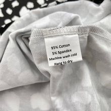 Load image into Gallery viewer, unisex Duke of LONDON, black &amp; white stretchy tee / top, NEW, size 10,  