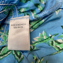 Load image into Gallery viewer, Girls Mii Love Mu, floral shirred lightweight top &amp; shorts, NEW, size 4,  