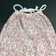 Load image into Gallery viewer, Girls Duke of LONDON, floral halter-neck hi lo dress, NEW, size 3, L: 44cm at front