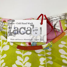 Load image into Gallery viewer, Girls ZACALU ZOO, colourful lightweight cotton dress, NEW, size 6, L: 57cm