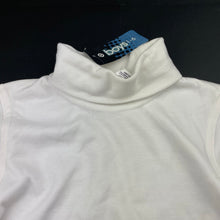 Load image into Gallery viewer, Boys Target, white soft feel skivvy top, NEW, size 4,  