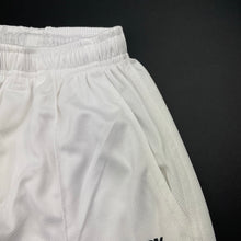 Load image into Gallery viewer, Boys white, cricket pants, elasticated, Inside leg: 47cm, FUC, size 6,  