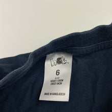 Load image into Gallery viewer, Boys H&amp;T, navy cotton long sleeve tee / top, dinosaur, GUC, size 6,  