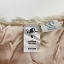 Load image into Gallery viewer, Girls H&amp;T, faux fur vest, 2 hook fastening, GUC, size 6,  
