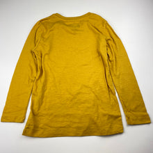 Load image into Gallery viewer, Boys DC Comics, Batman yellow long sleeve tee / top, EUC, size 7,  